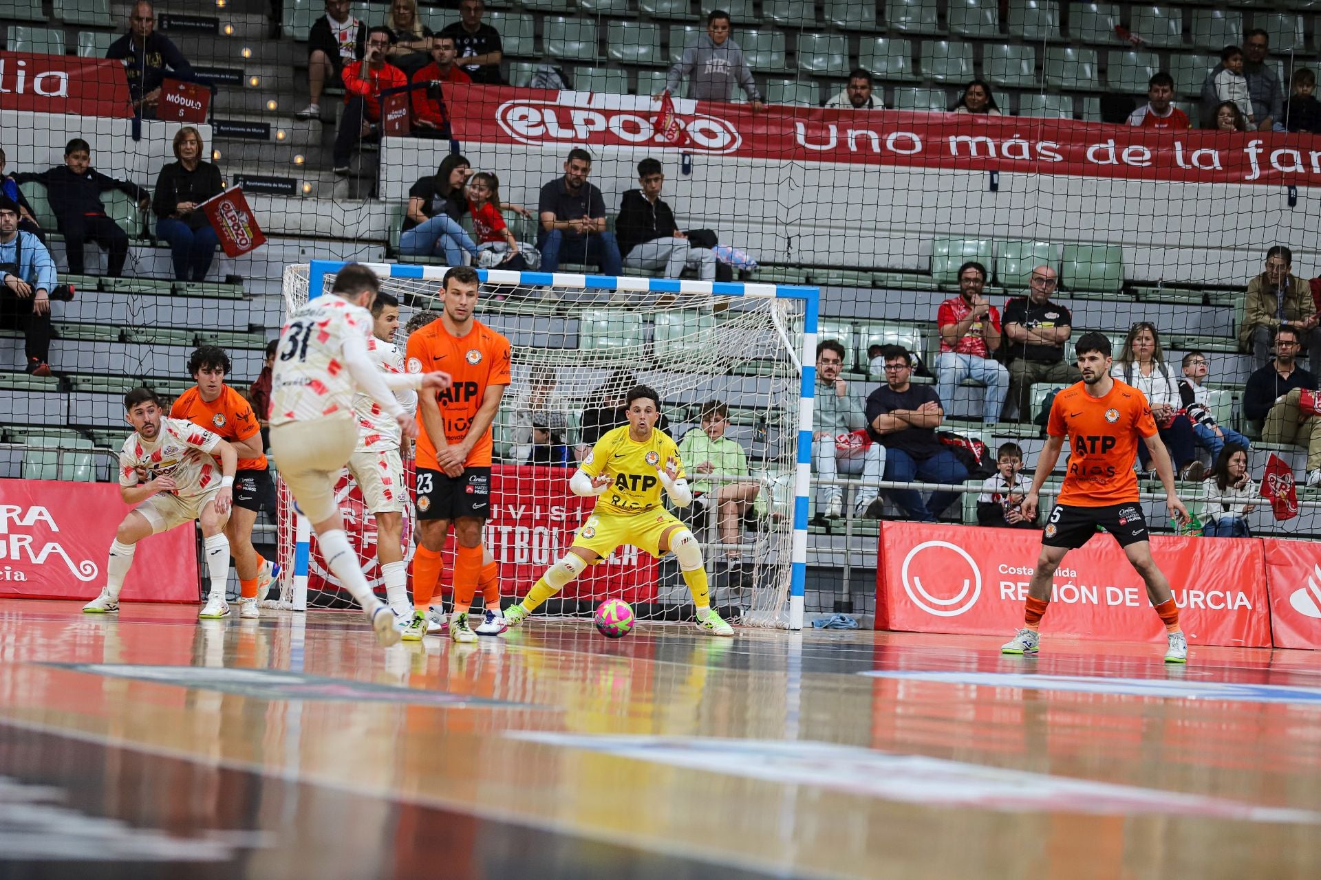 La victoria de ElPozo ante Ribera Navarra, en imágenes