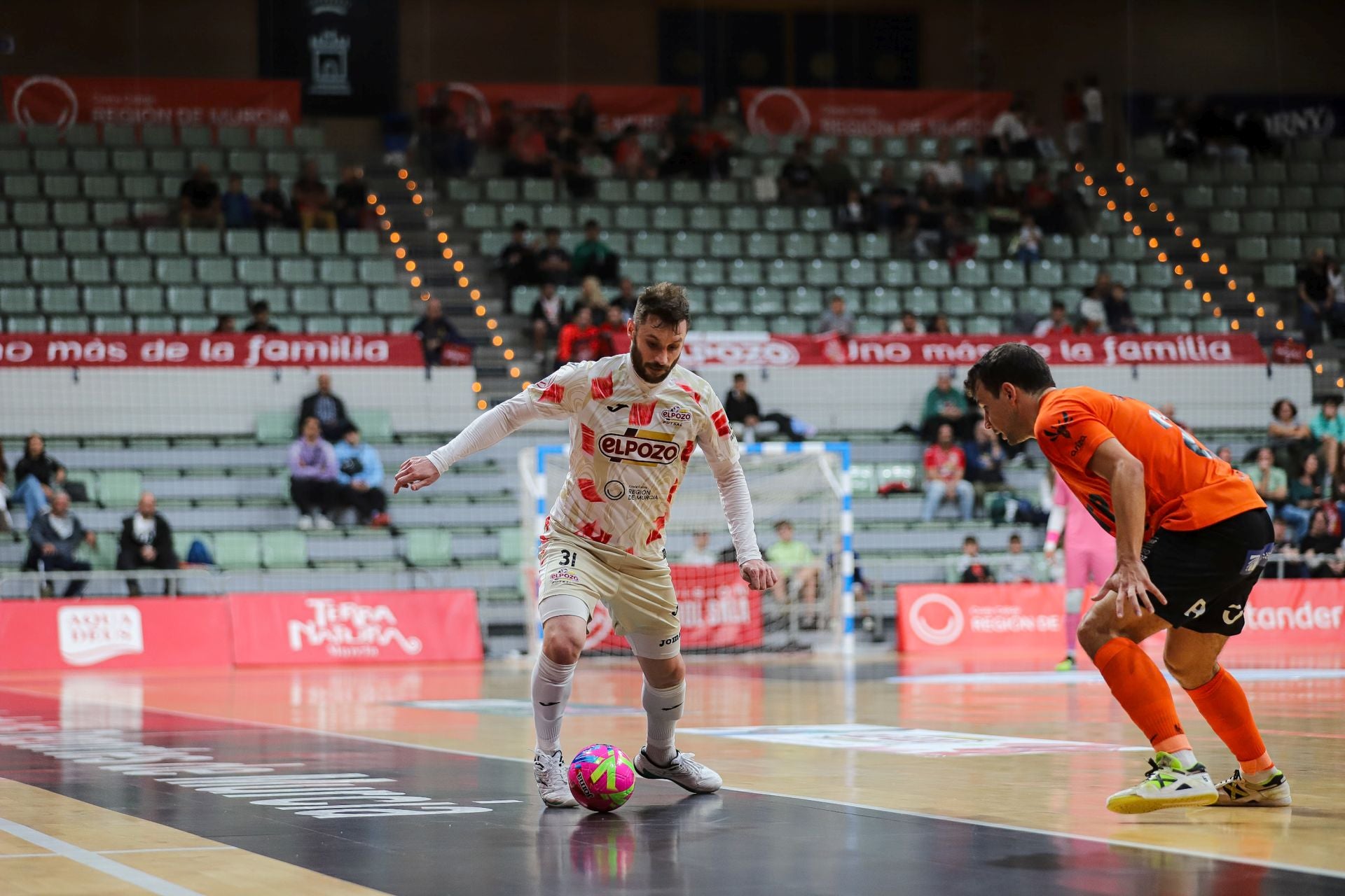 La victoria de ElPozo ante Ribera Navarra, en imágenes