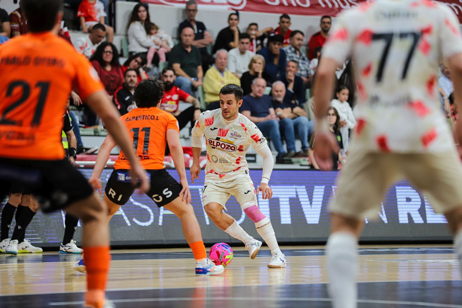 La victoria de ElPozo ante Ribera Navarra, en imágenes