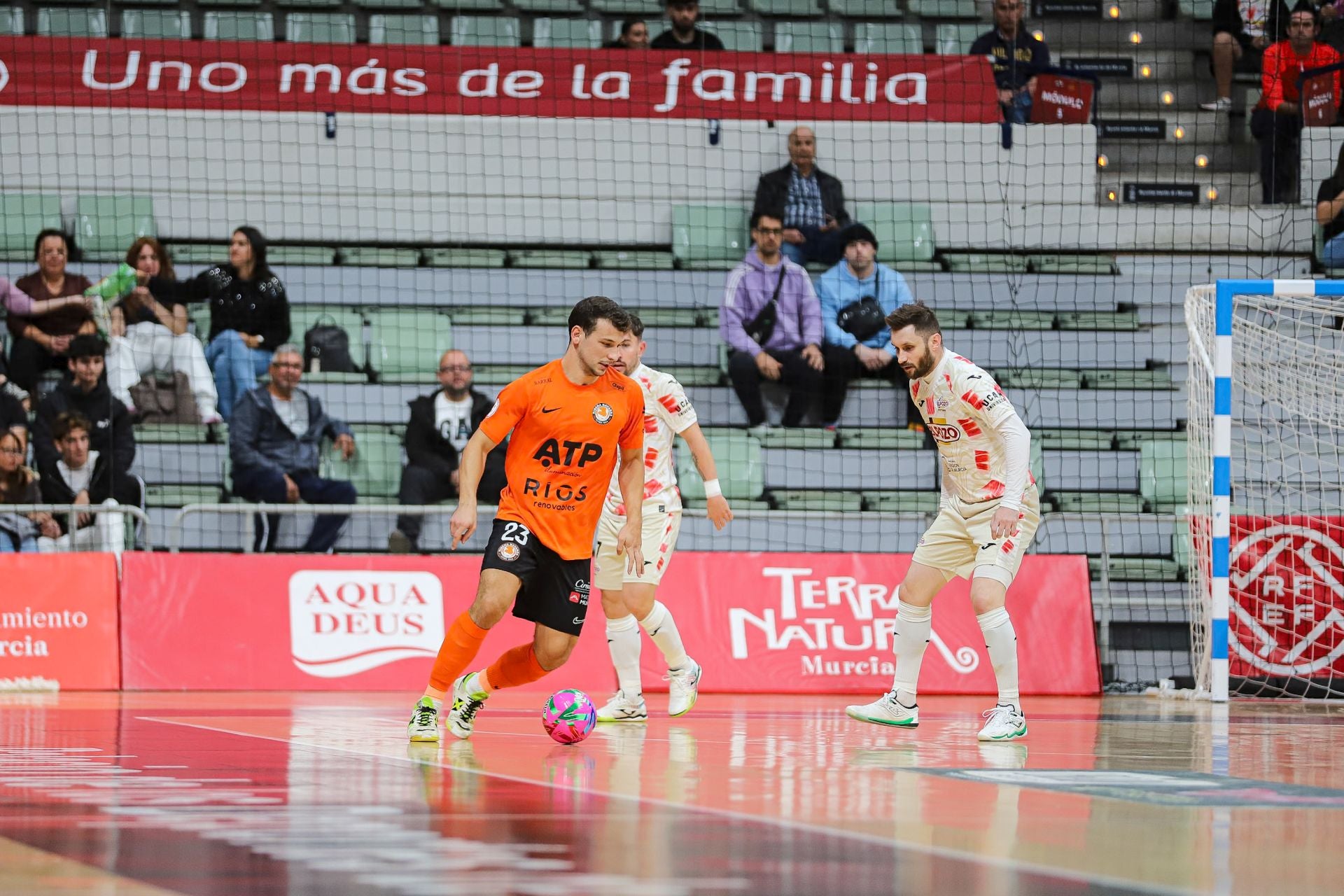 La victoria de ElPozo ante Ribera Navarra, en imágenes