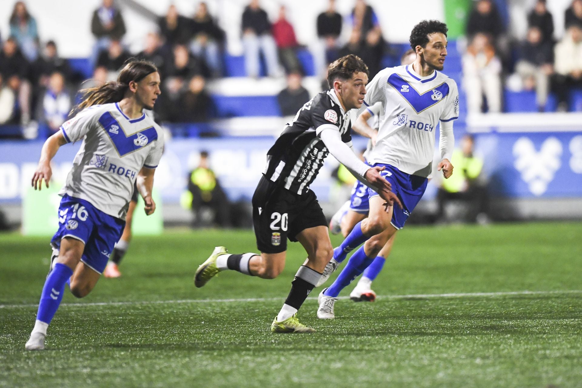 El FC Cartagena pierde ante la intensidad y calidad del Europa, en imágenes