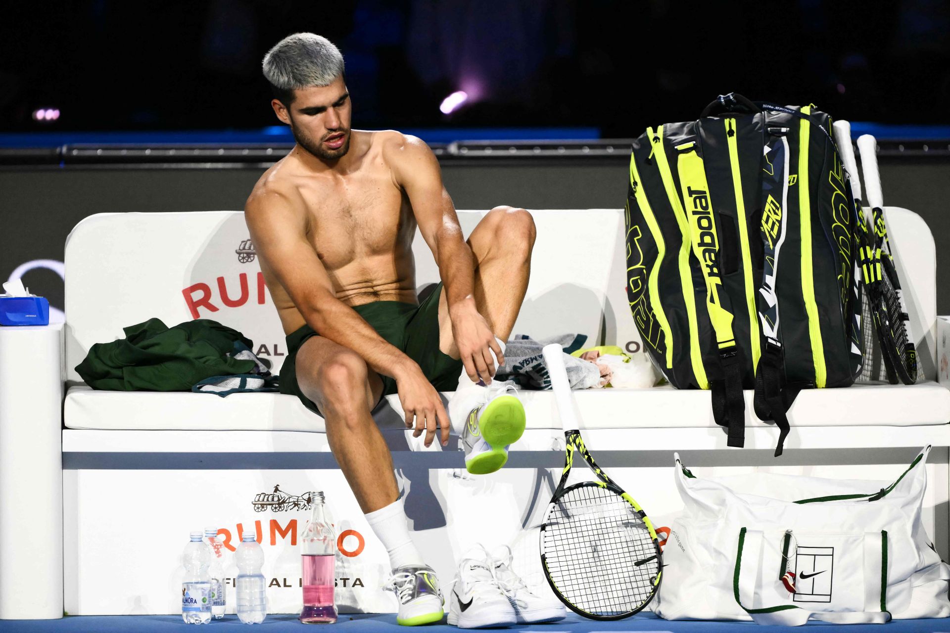 Carlos Alcaraz cae ante Sinner en la ATP Finals, en imágenes