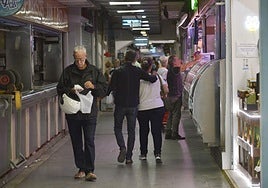 Clientes en el mercado de Verónicas en una imagen de archivo.