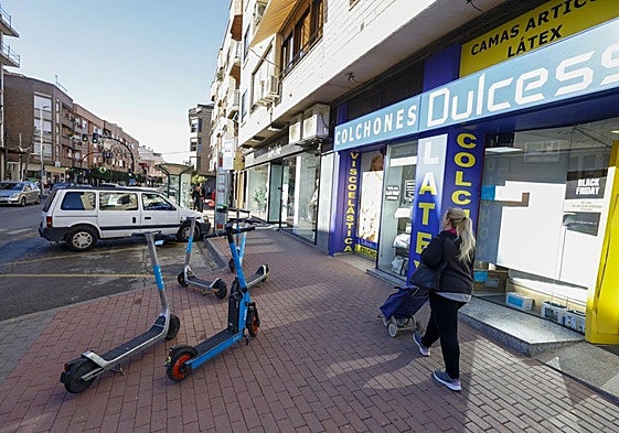 Inmediaciones de la calle de Puente Tocinos donde se produjo el robo a una mujer a la que atacaron y que acabó falleciendo.