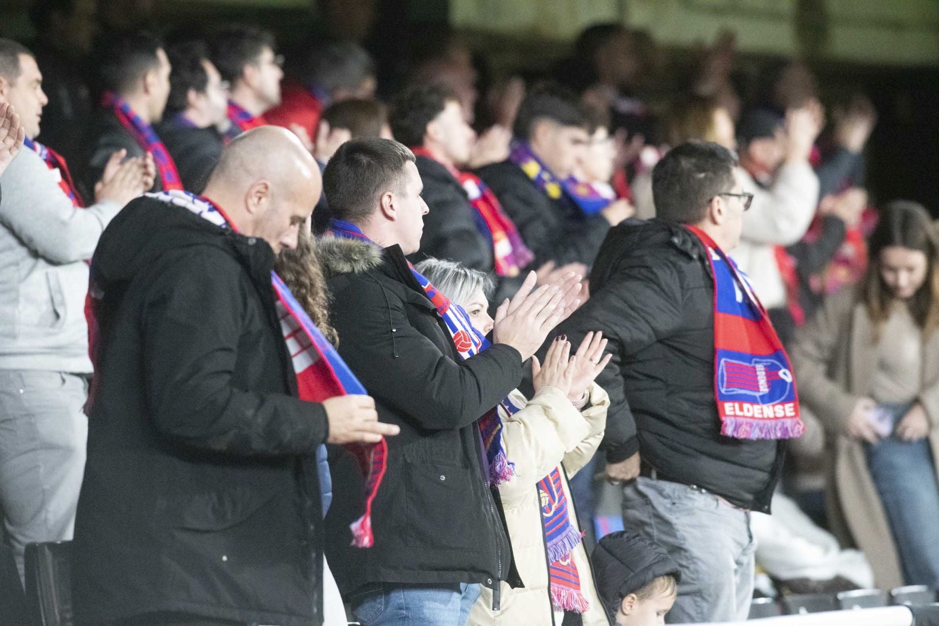 El FC Cartagena se queda con la miel en los labios, en imágenes