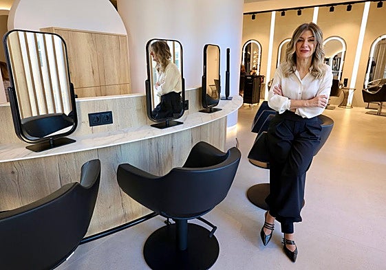 Catalina González, en el salón de Capini Beauty ubicado en Juan Carlos I, en Murcia.
