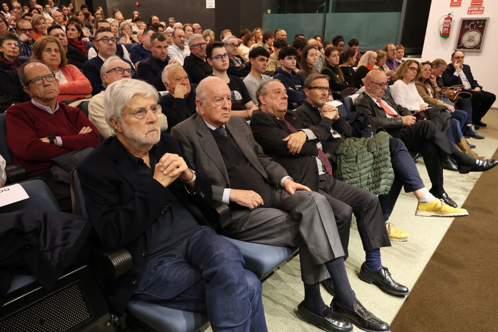 Las imágenes de Alfonso Guerra en Murcia en la conferencia &#039;Pensar la democracia&#039;