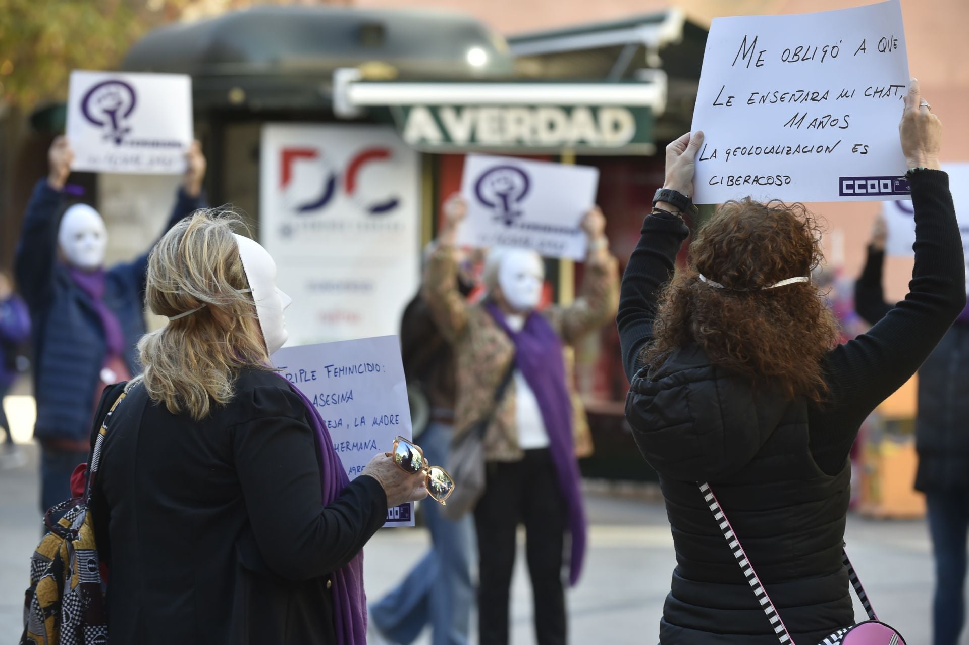 La actuación &#039;Porque el silencio también es violencia&#039;, en imágenes