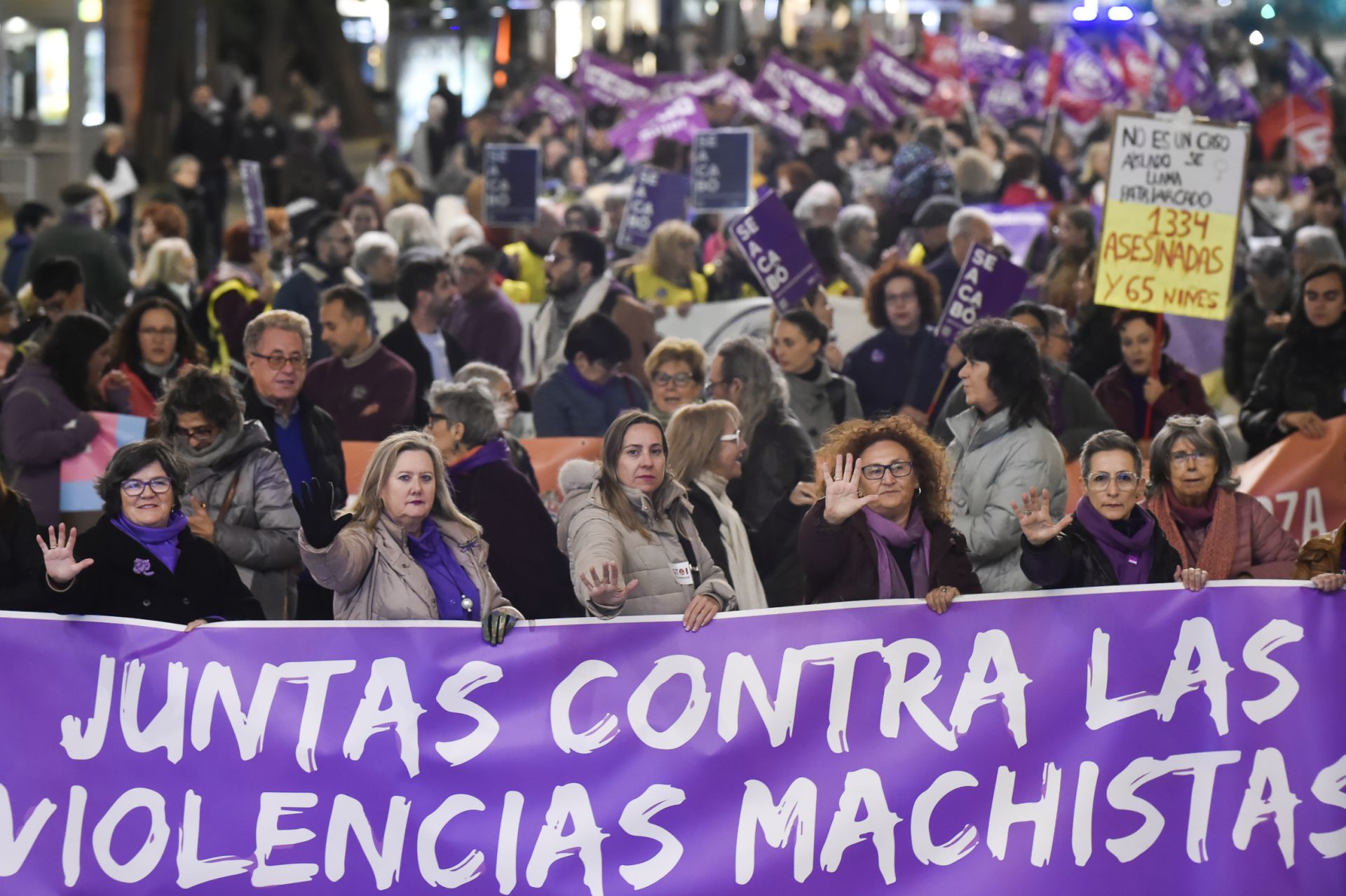 Manifestación por el 25N en Murcia, en imágenes