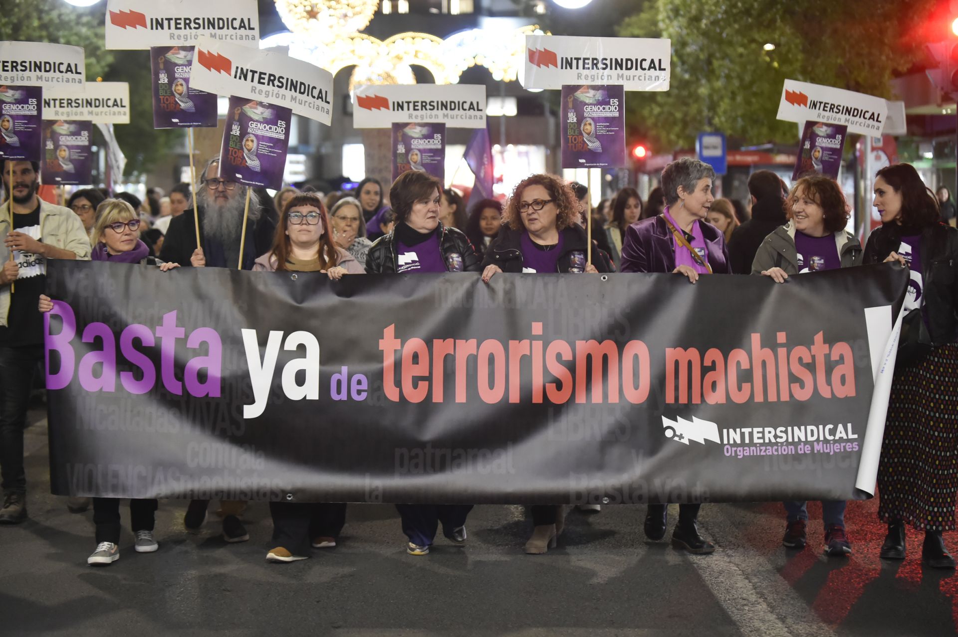 Manifestación por el 25N en Murcia, en imágenes