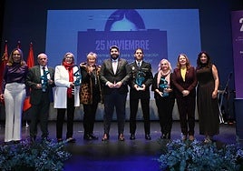 La gala de entrega de los Premios 25N del Gobierno regional celebrada este martes.