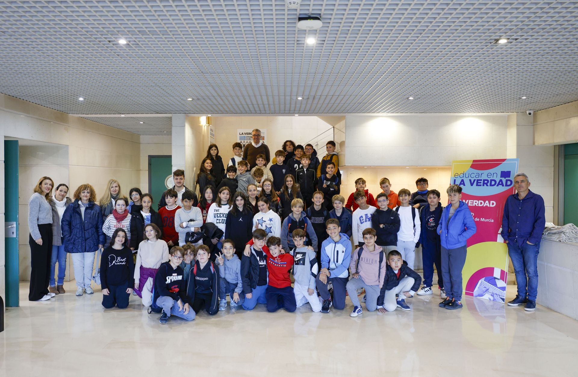 Los alumnos de del CEIP San Pablo de Murcia visitan LA VERDAD, en imágenes
