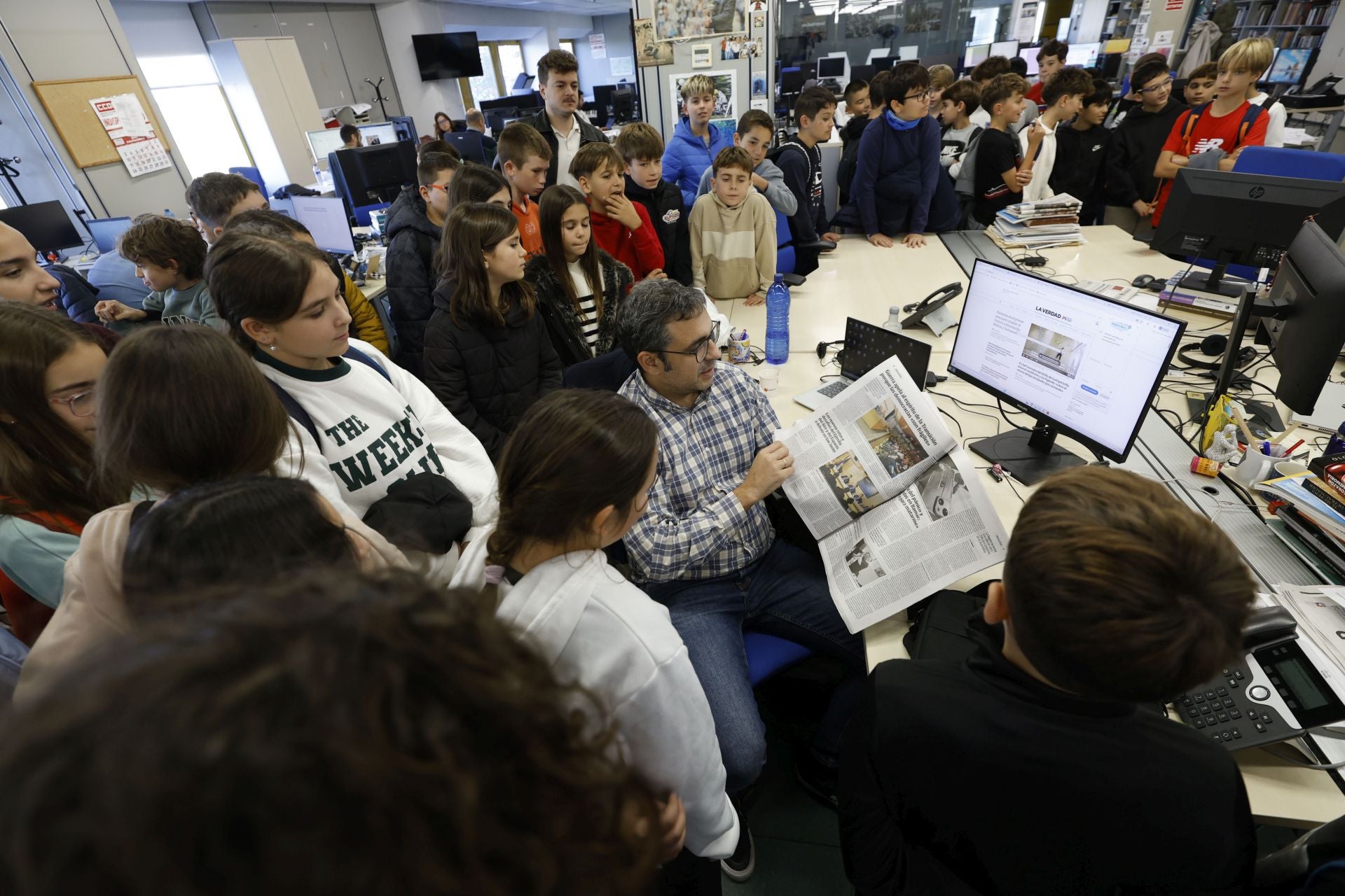 Los alumnos de del CEIP San Pablo de Murcia visitan LA VERDAD, en imágenes