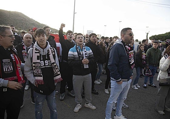Aficionados protestan contra Duino el pasado domingo.