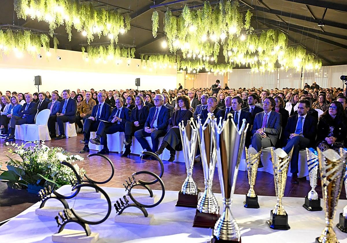 El XL Día de Ucoerm fue una cita para reconocer a quienes hacen grande el cooperativismo de enseñanza murciano.