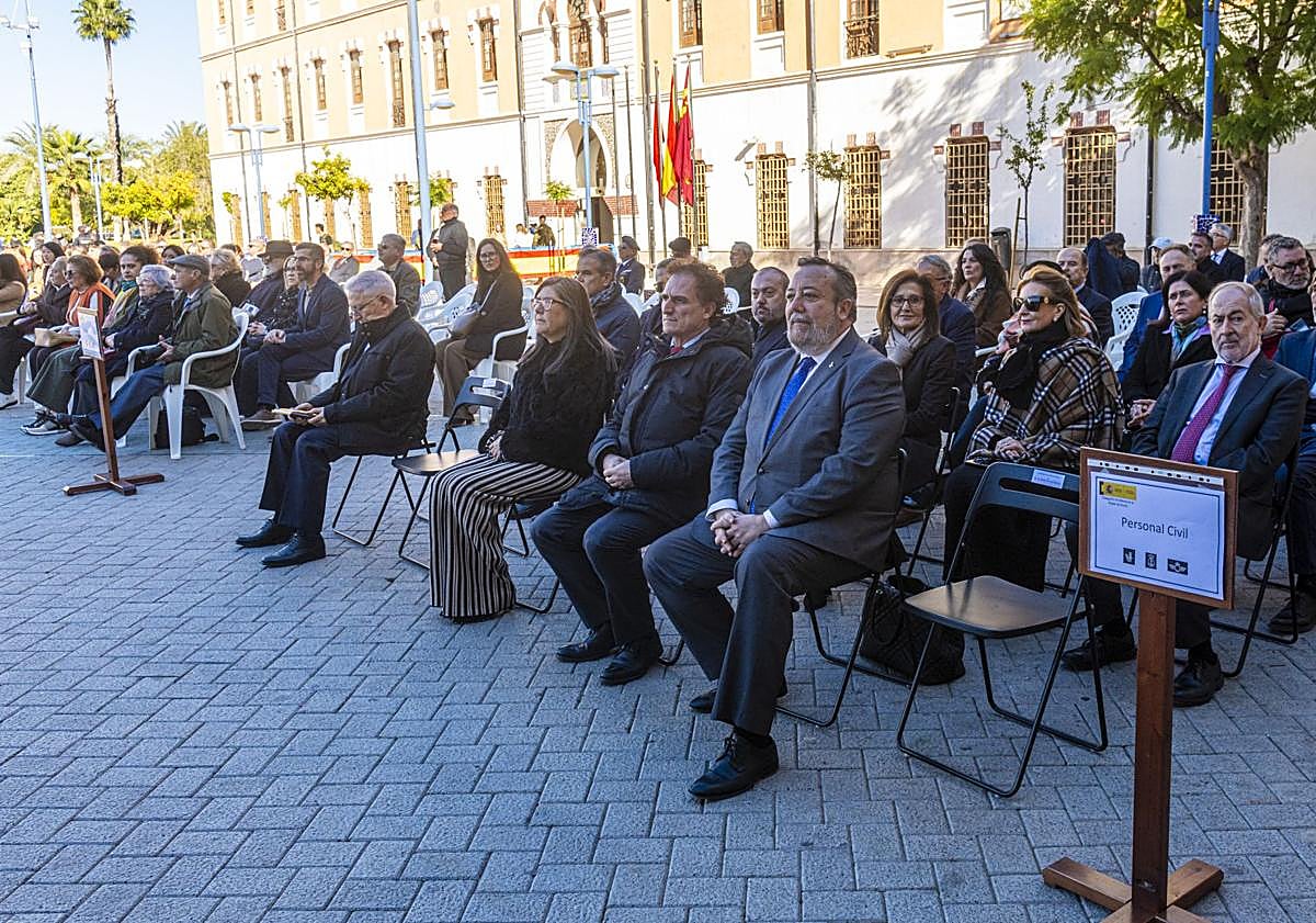 Imagen principal - Más de quinientos murcianos se incorporan a las Fuerzas Armadas durante 2025