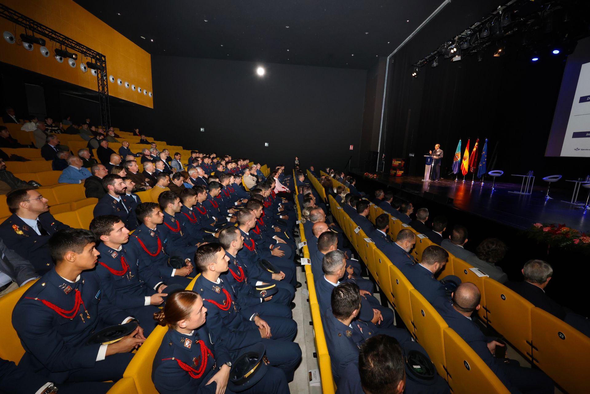 Las imágenes del Aula de Seguridad y Fuerzas Armadas de LA VERDAD celebrada en San Javier