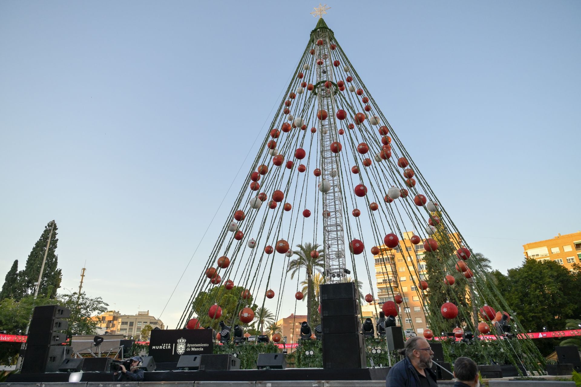 El encendido del árbol de Navidad de Murcia, en imágenes