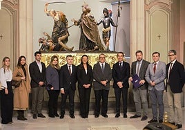 Representantes del Museo Salzillo, la Fundación Estrella de Levante y autoridades durante la visita.
