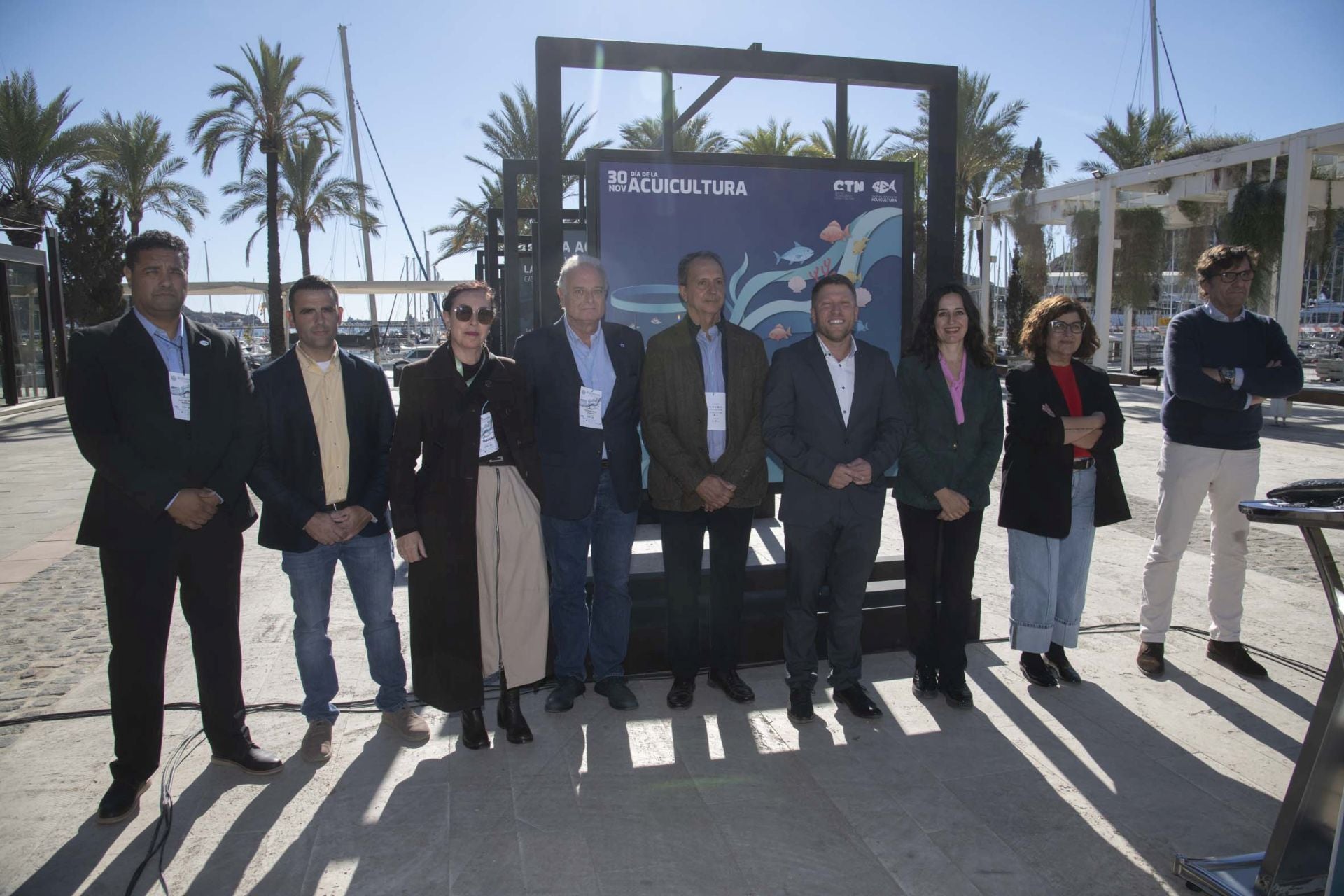 Las imágenes de la exposición &#039;La acuicultura es...&#039; en el Puerto de Cartagena