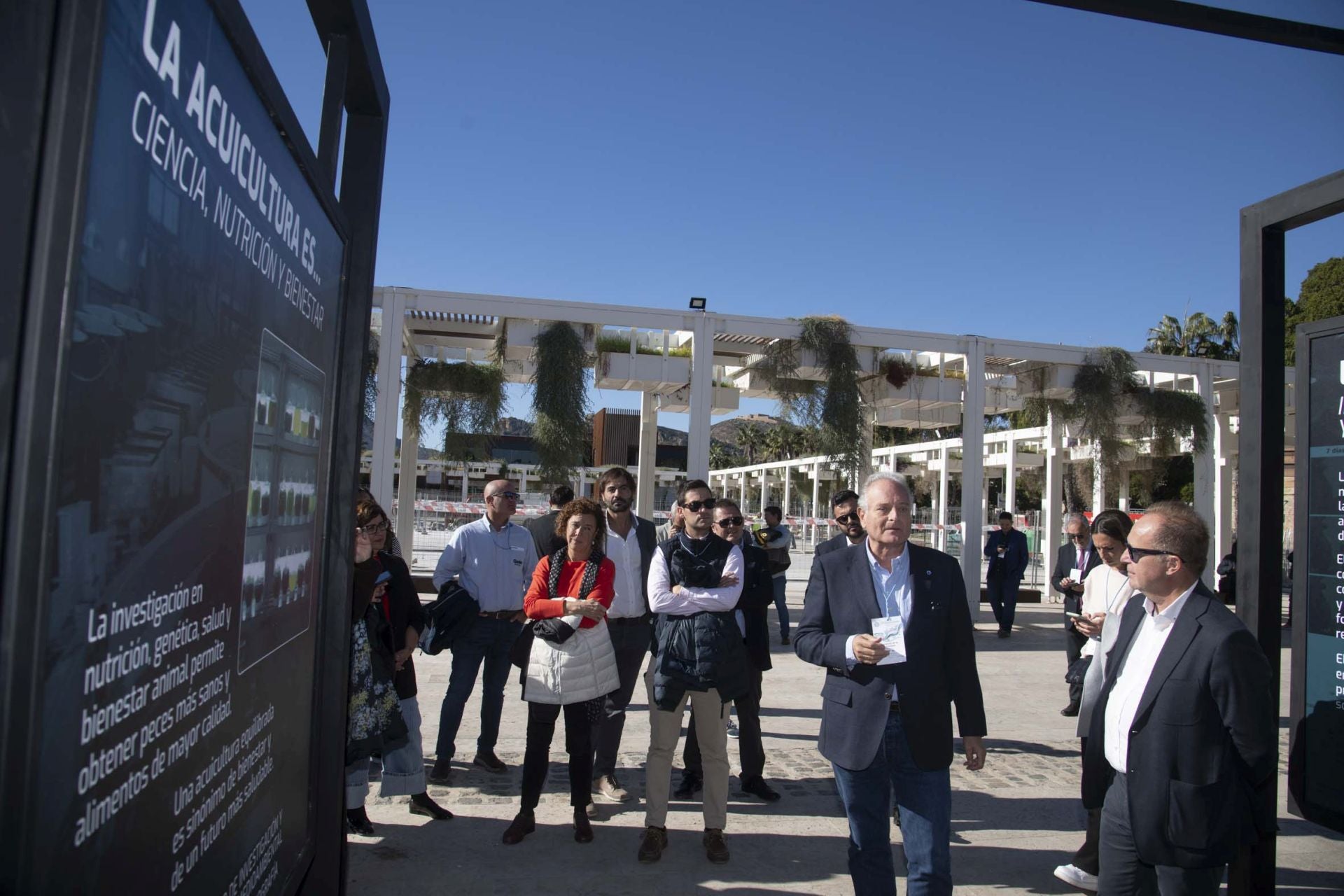 Las imágenes de la exposición &#039;La acuicultura es...&#039; en el Puerto de Cartagena