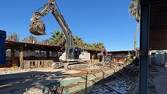 Pilar de la Horadada inicia la demolición de El Varadero al carecer de licencia
