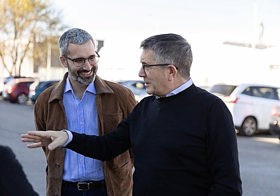 Francisco Lucas y Patxi López, este sábado, en Yecla.