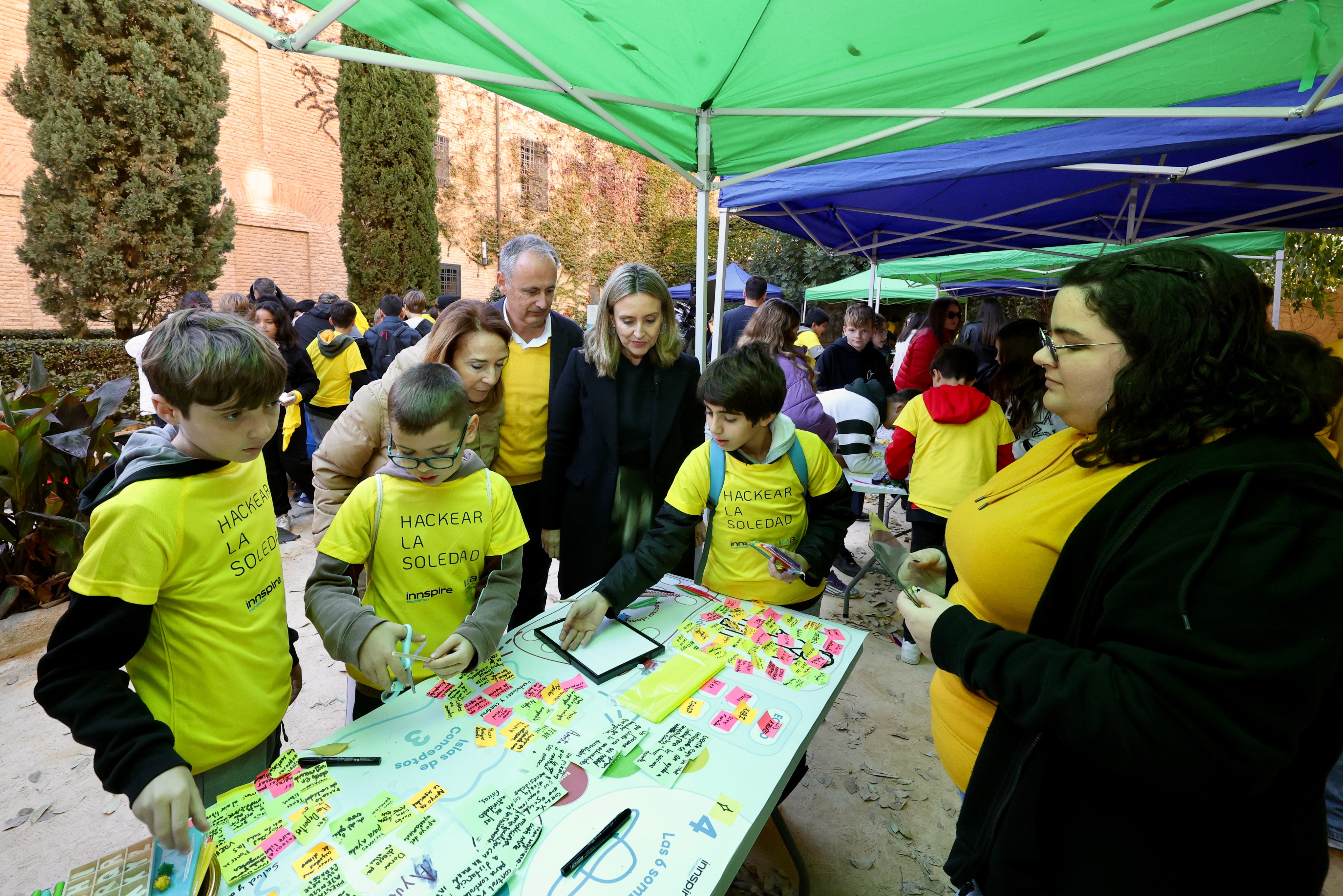 Jornada escolar &#039;Hackear la soledad&#039; celebrada en Murcia, en imágenes