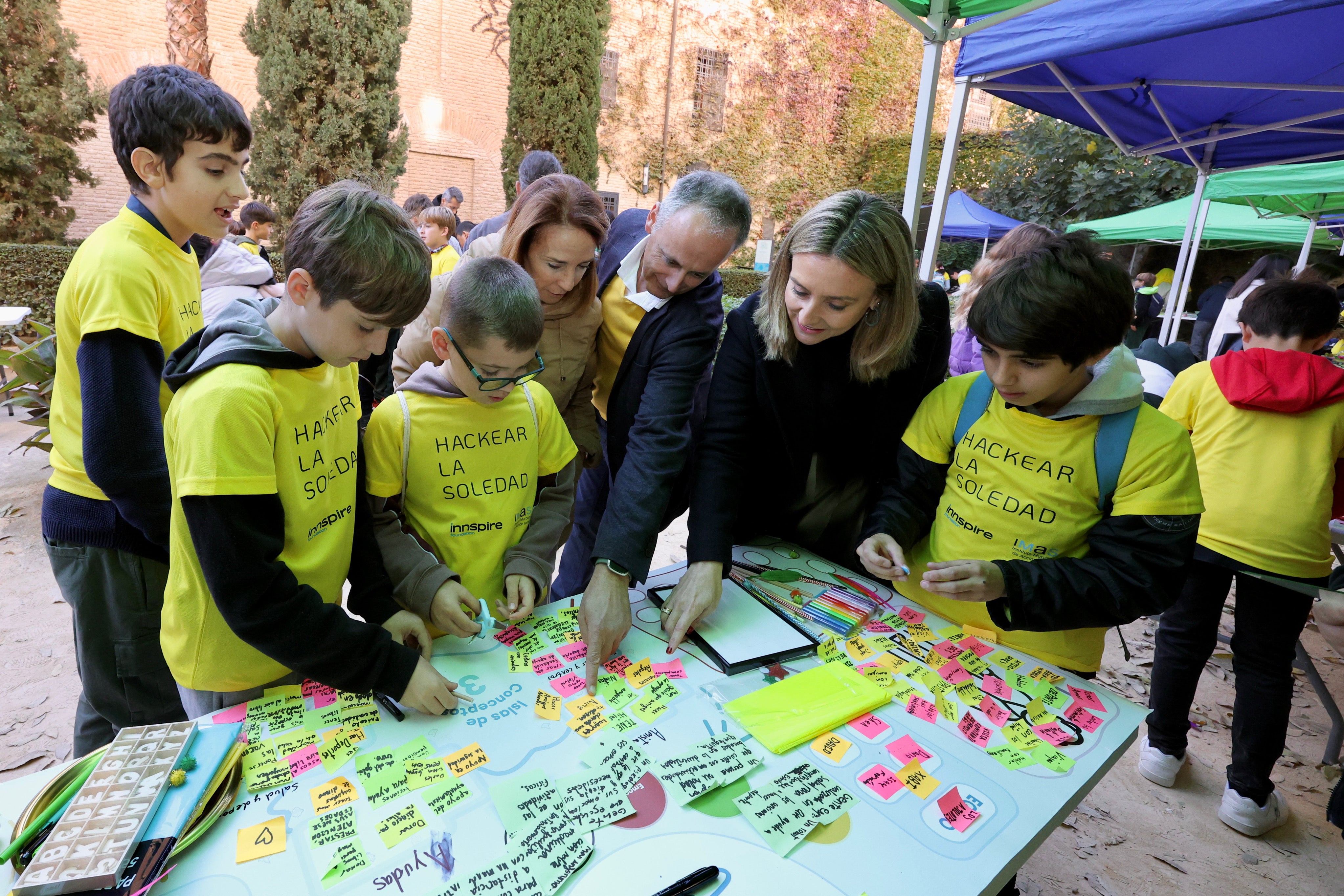 Jornada escolar &#039;Hackear la soledad&#039; celebrada en Murcia, en imágenes