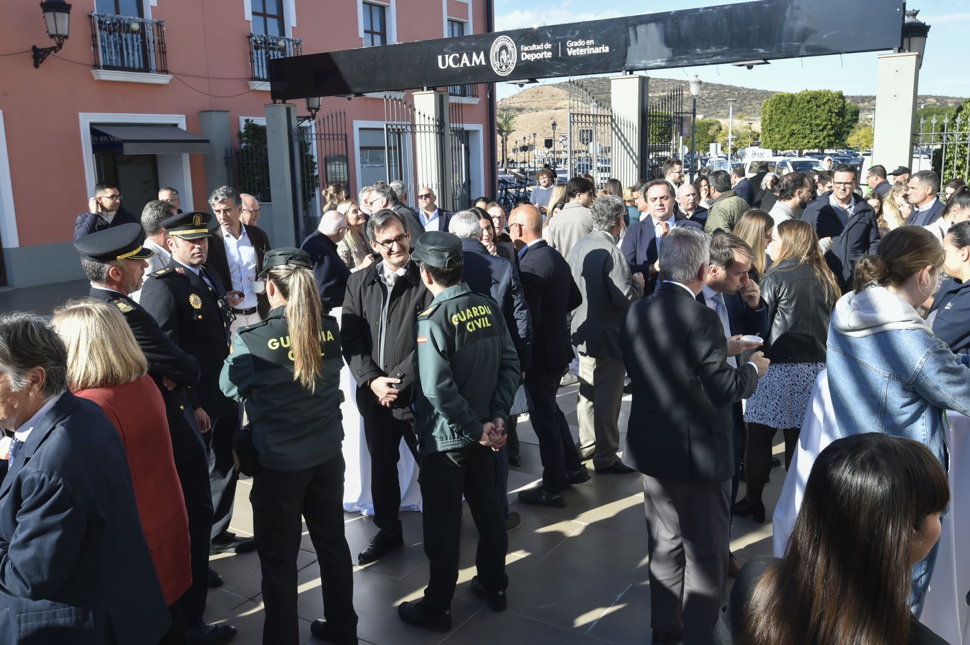 La inauguración del Hospital Veterinario de la UCAM, en imágenes