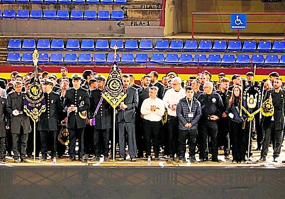 Integrantes de las bandas participantes en el certamen.