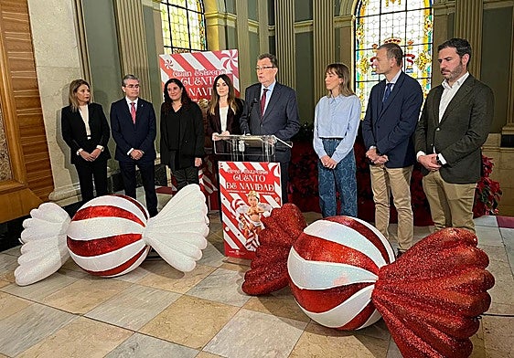 La presentación del Cuento de Navidad, este miércoles, en Murcia.