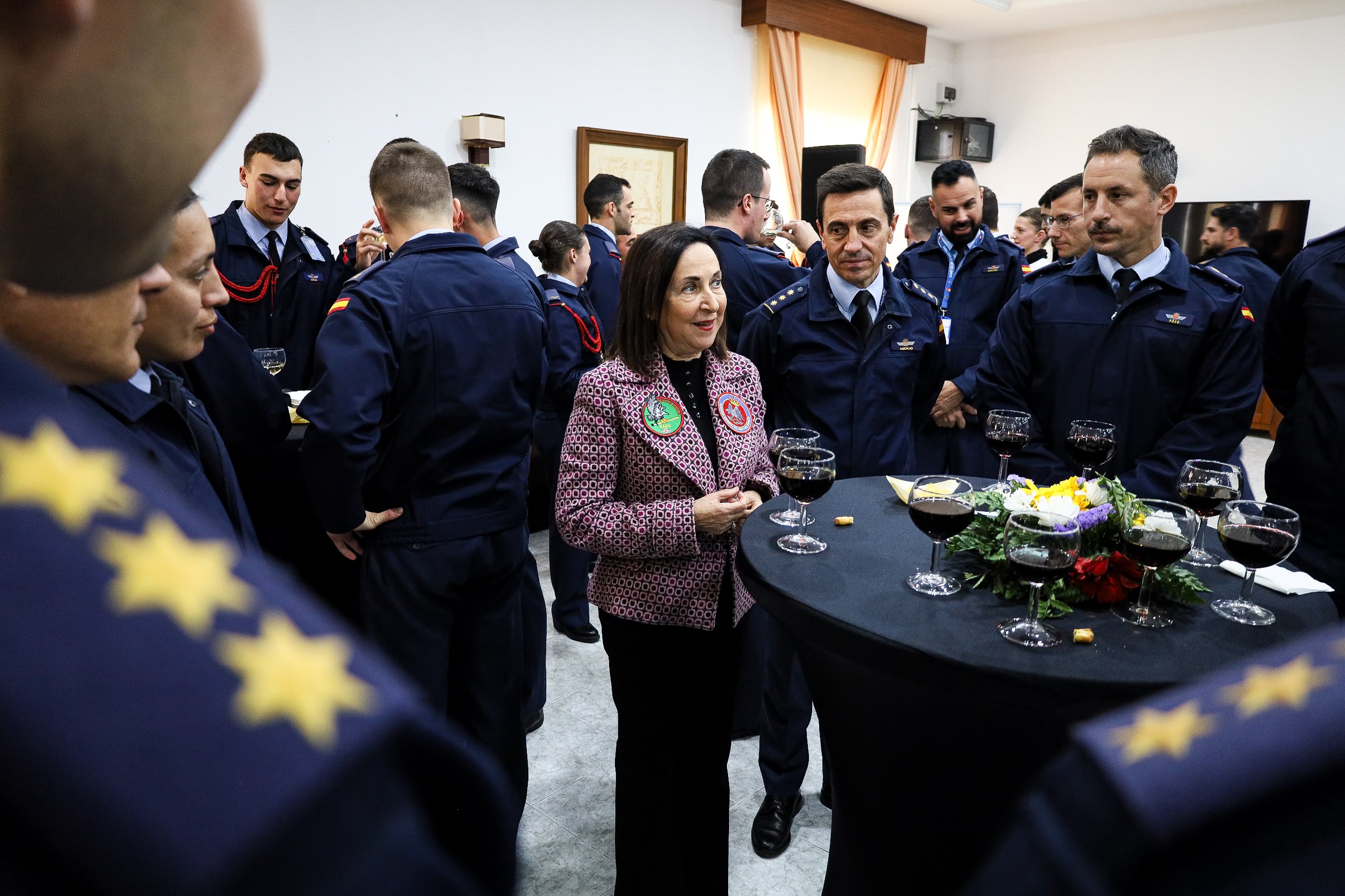 La visita de la ministra de defensa a la Academia General del Aire, en imágenes