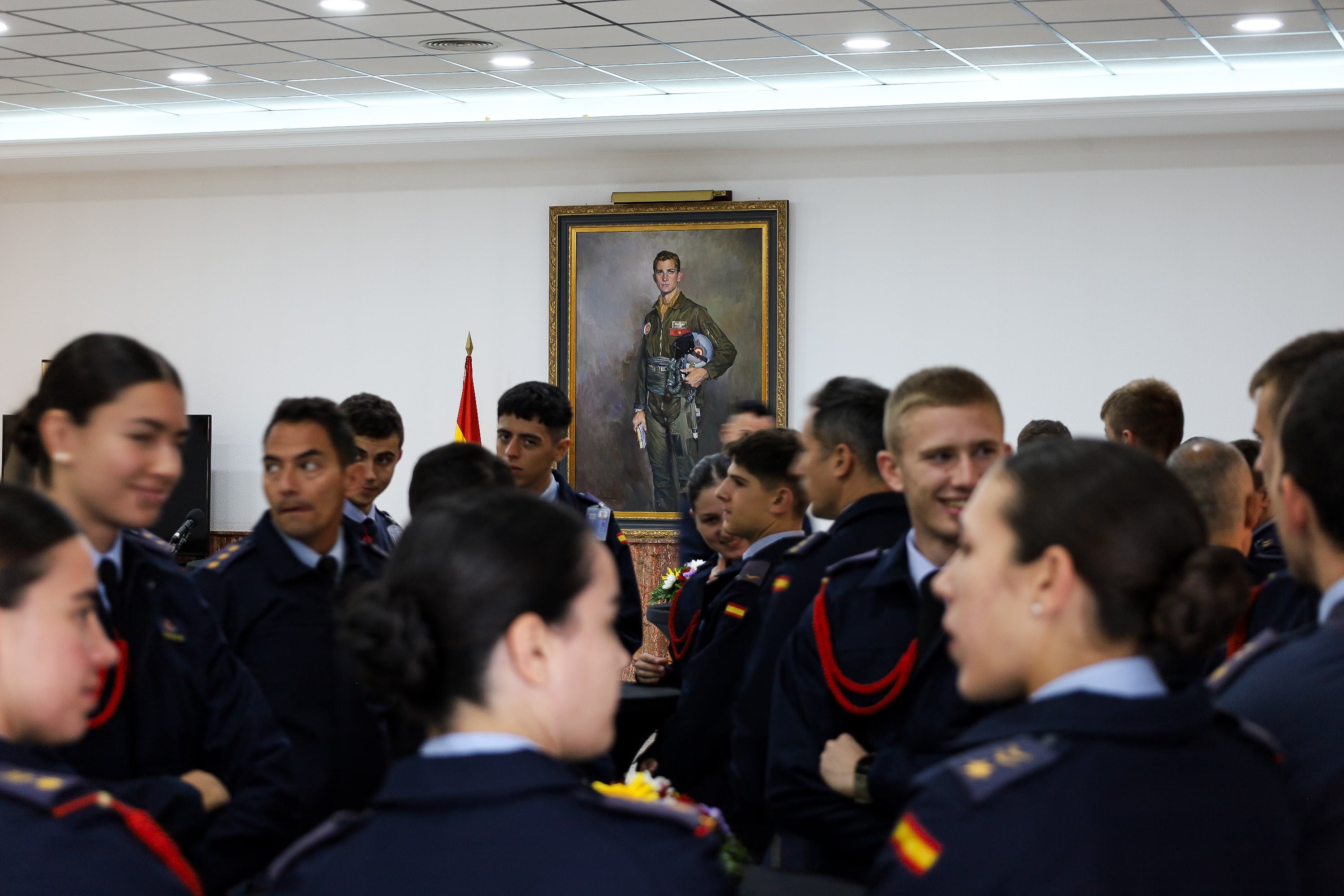 La visita de la ministra de defensa a la Academia General del Aire, en imágenes