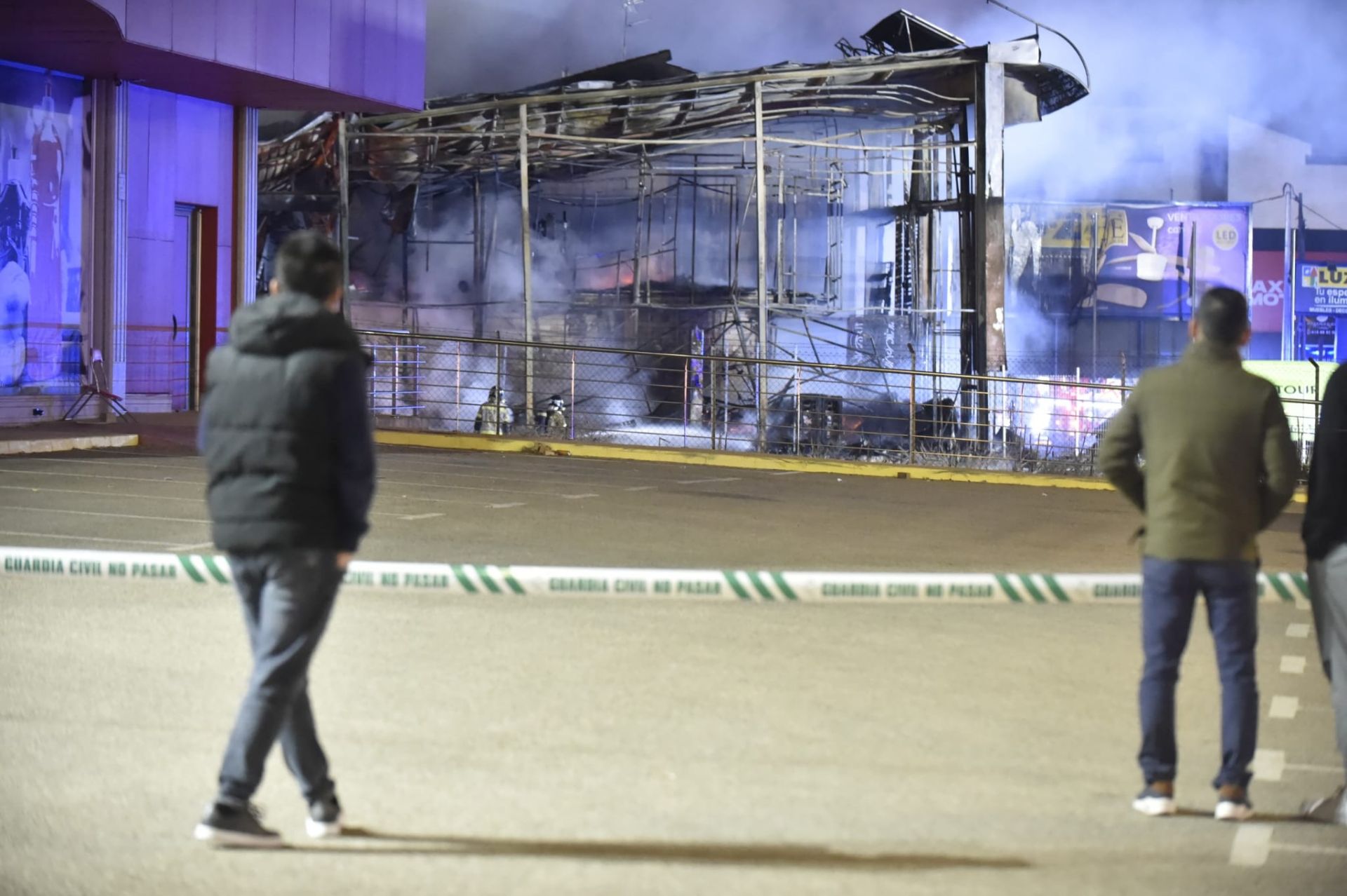 Las imágenes del incendio de Cobatillas