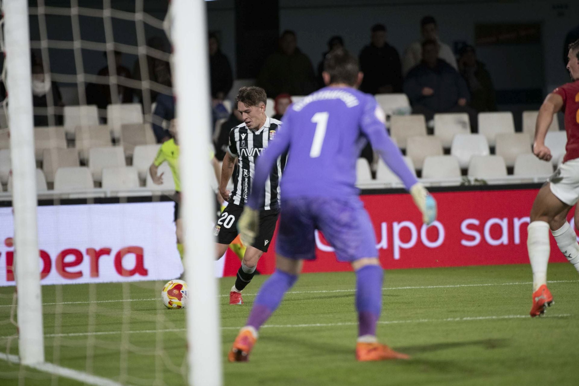 El FC Cartagena, eliminado de la Copa del Rey, en imágenes