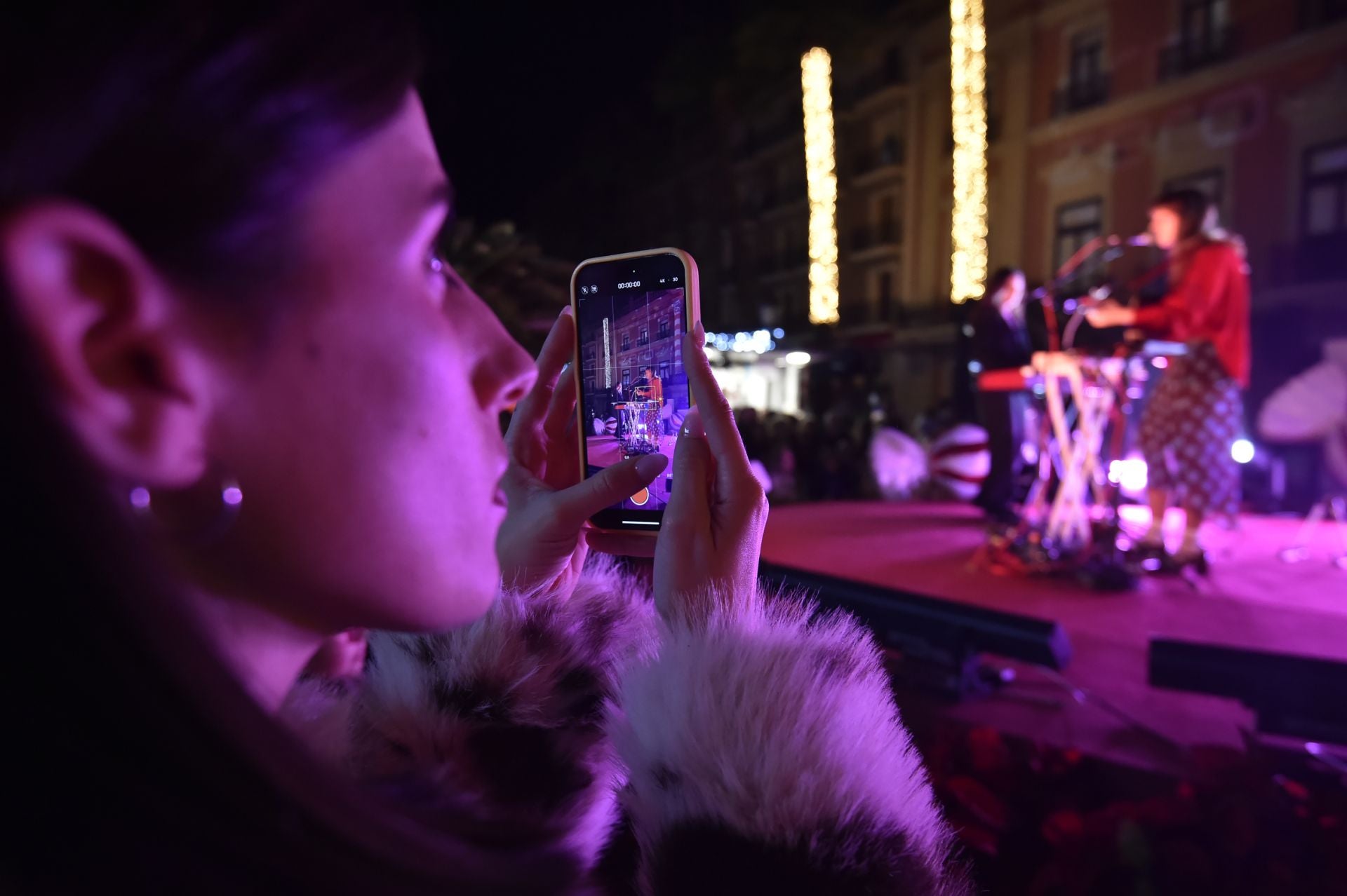 En imágenes, la Glorieta de Murcia estrena la Navidad