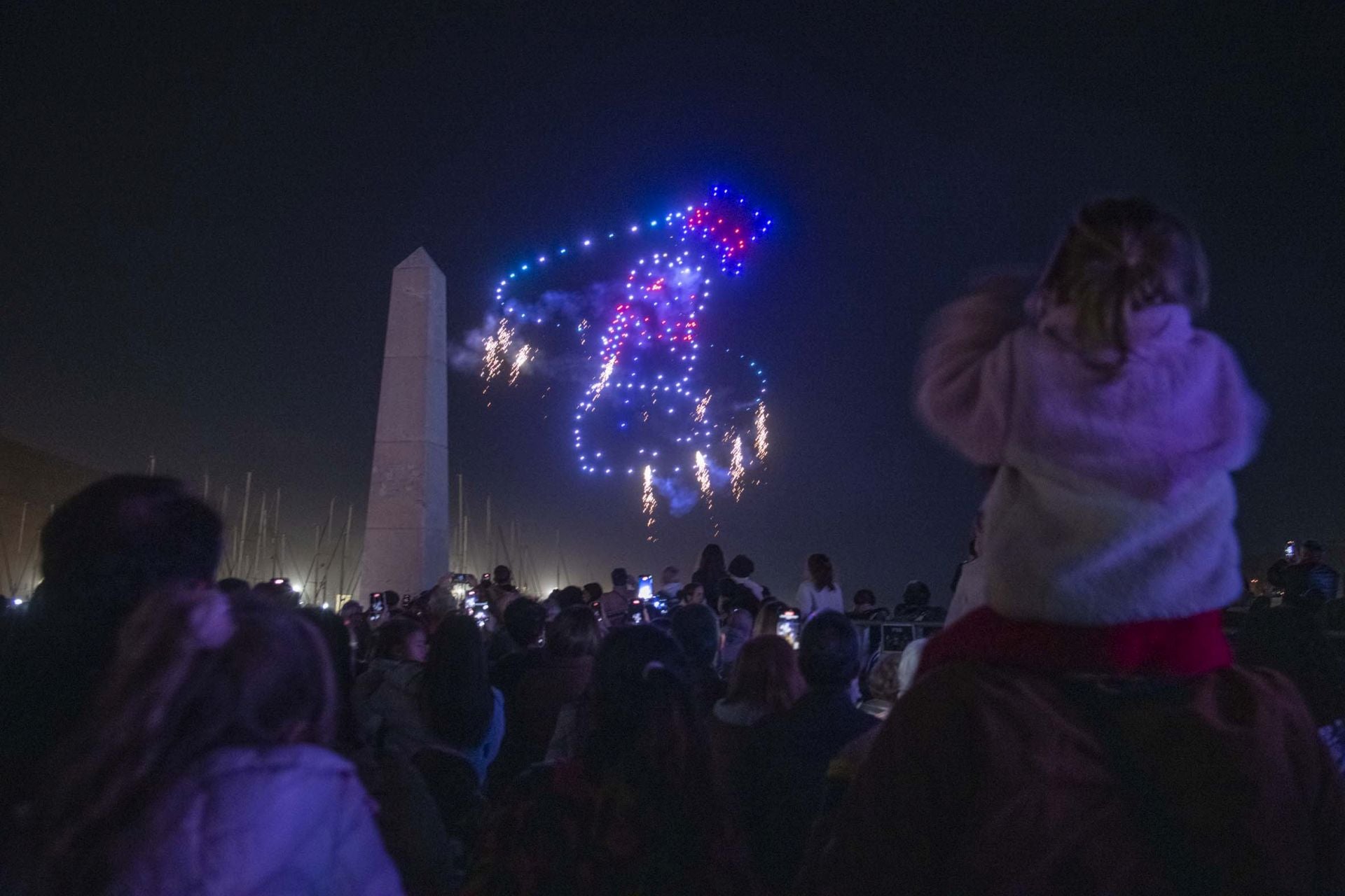 El encendido de las luces navideñas de Cartagena, en imágenes