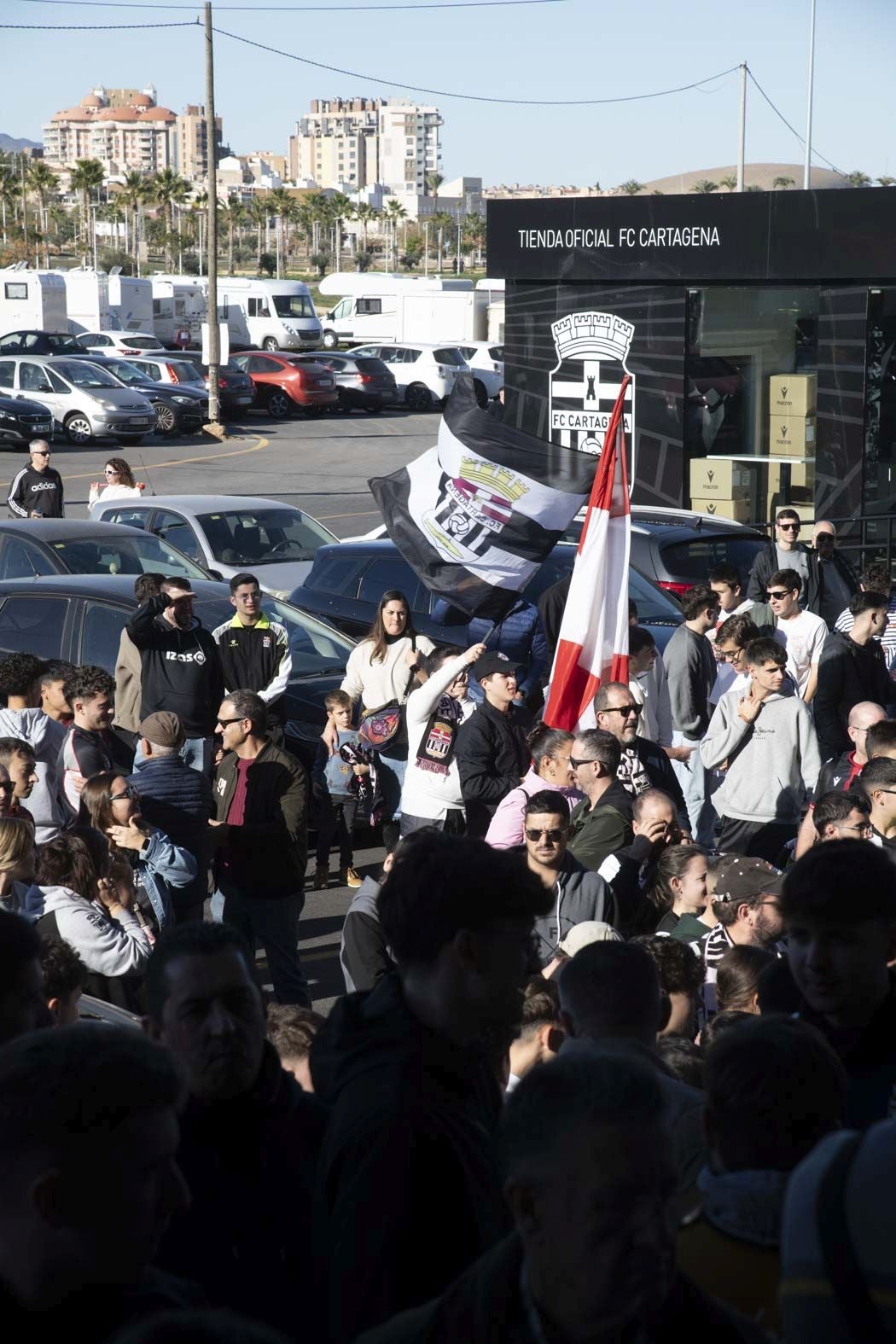 El último entrenamiento del Fútbol Club Cartagena antes del derbi contra el Real Murcia, en imágenes