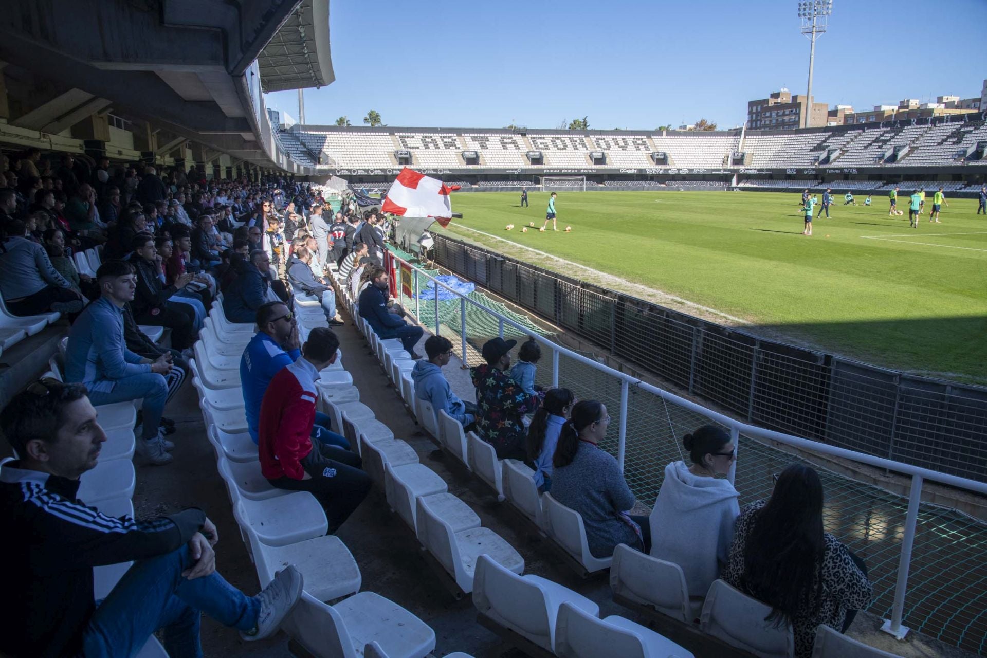 El último entrenamiento del Fútbol Club Cartagena antes del derbi contra el Real Murcia, en imágenes