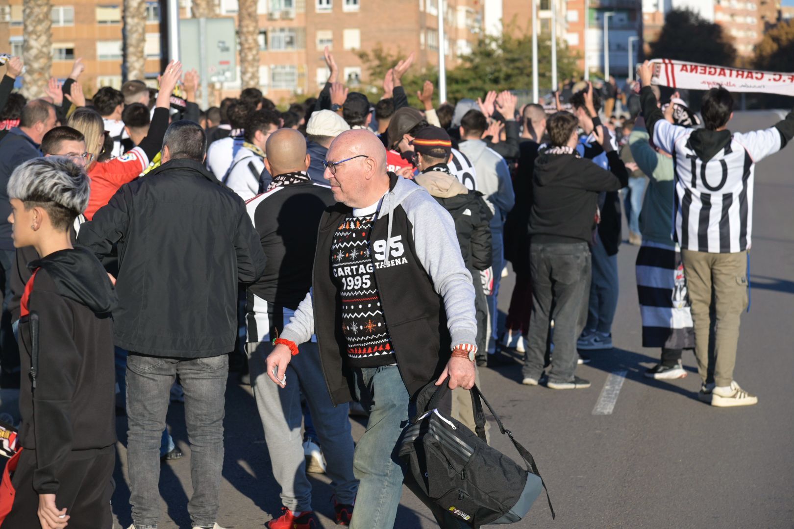 En imágenes, el ambiente en el entorno del Cartagonova