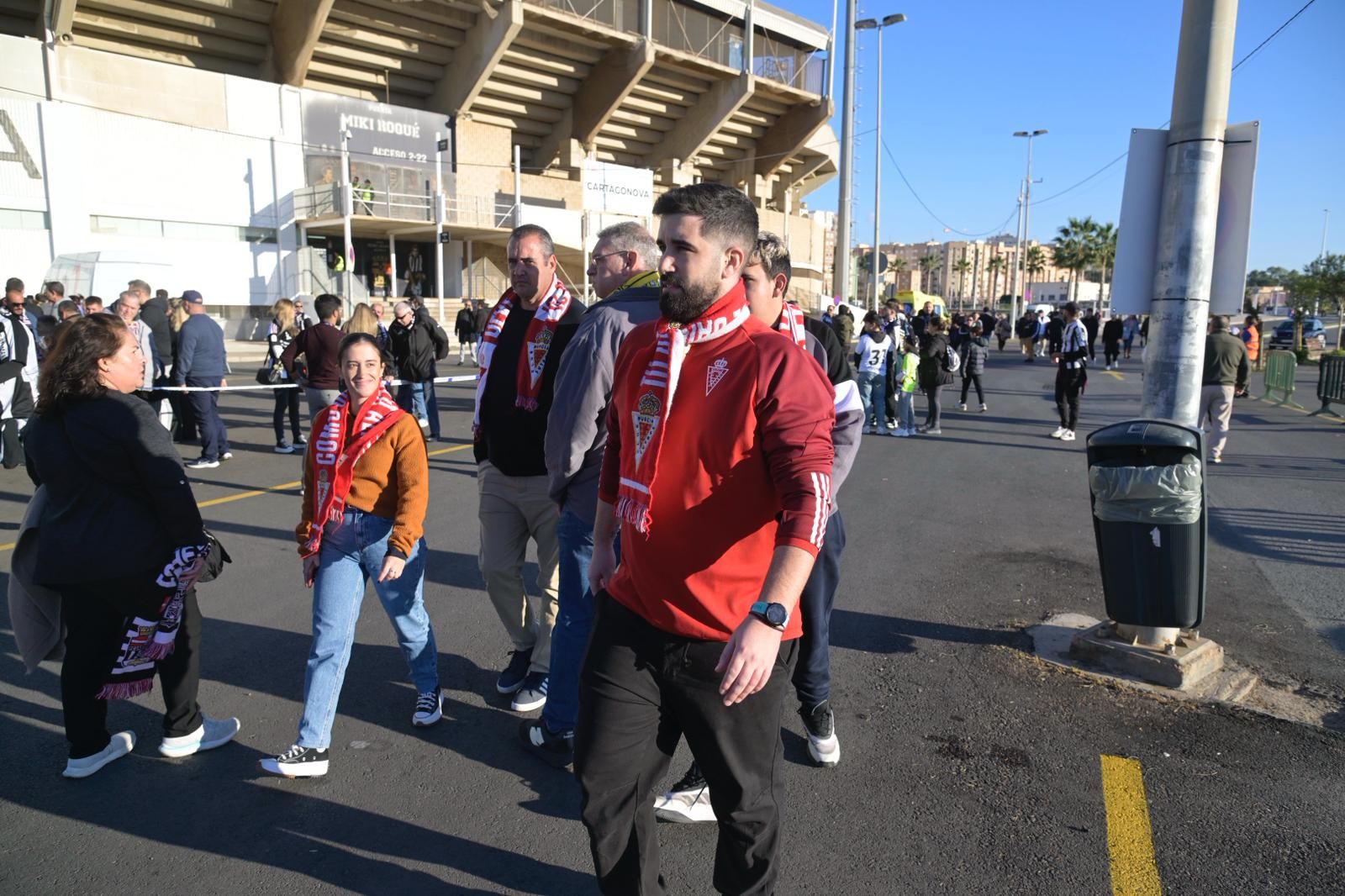 En imágenes, el ambiente en el entorno del Cartagonova