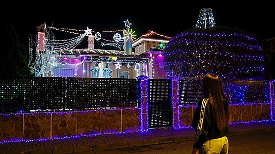 Derroche de luz navideña en pedanías de Murcia