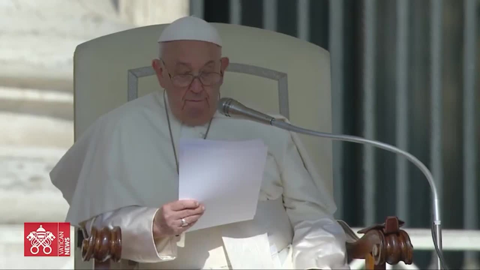 El Papa Francisco pasa una "noche tranquila" tras las complicaciones en su estado de salud