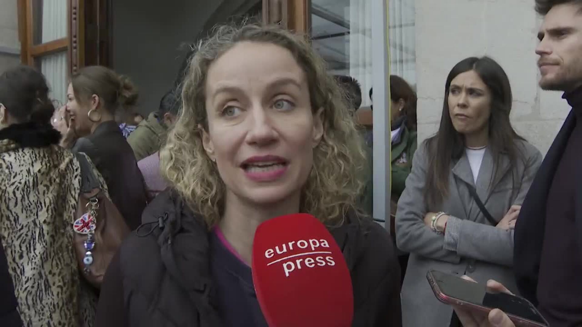 Pirotecnia Gironina hace vibrar la plaza con una mascletà "muy armónica" para los valencianos