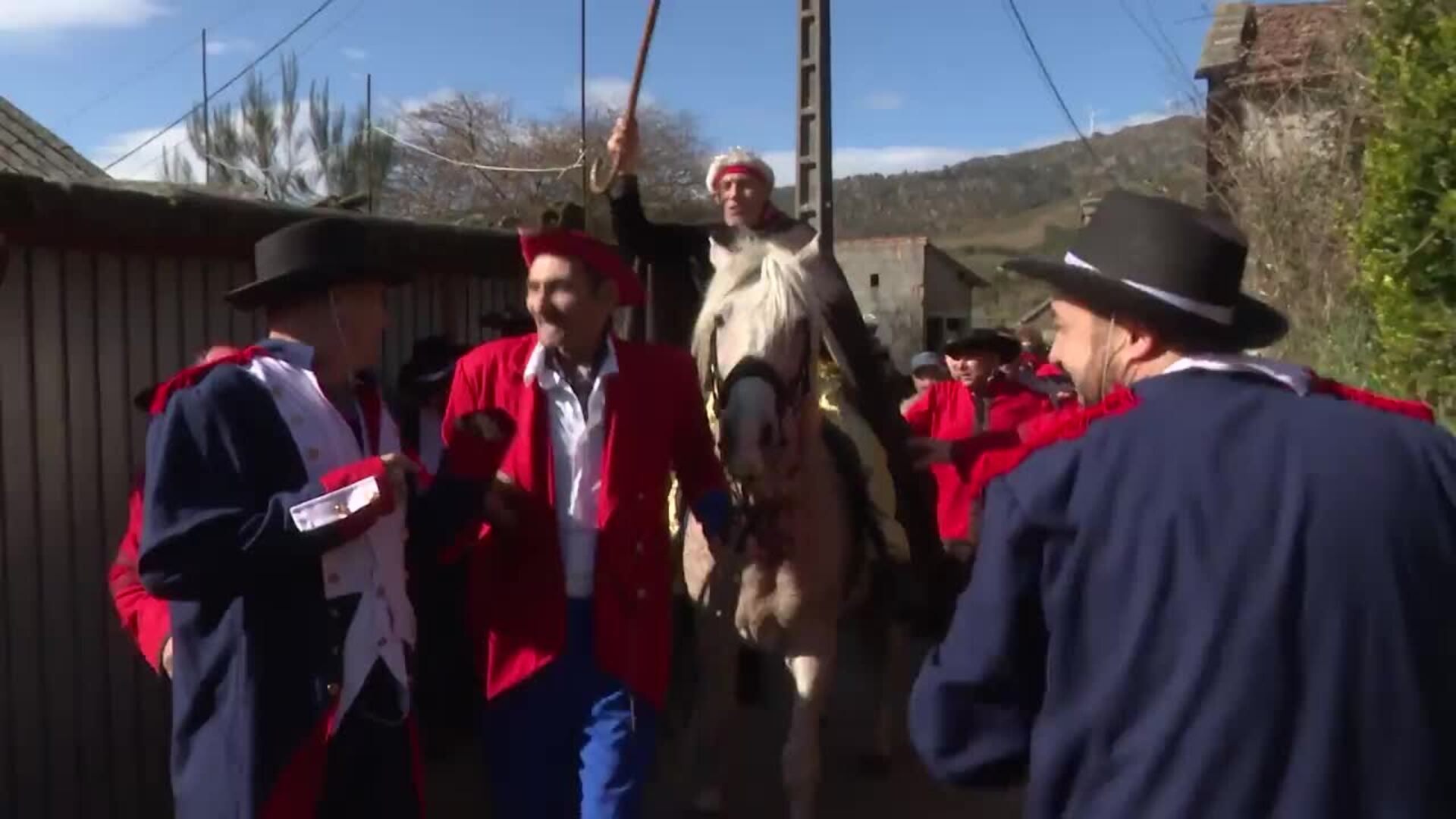 Martes de Entroido en la aldea de Covelo en Melón (Ourense)