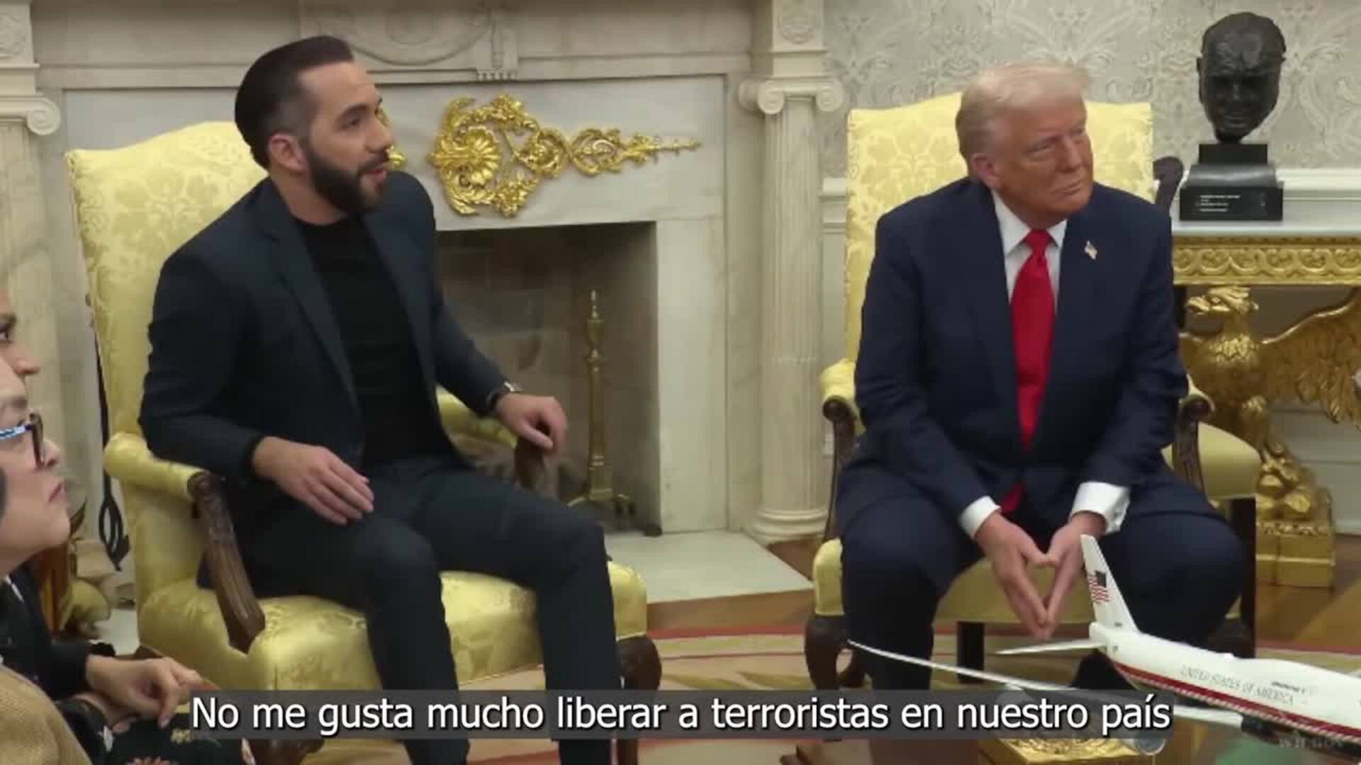 Bukele reconoce que no tiene "el poder" para devolver a EEUU al hombre deportado por Washington