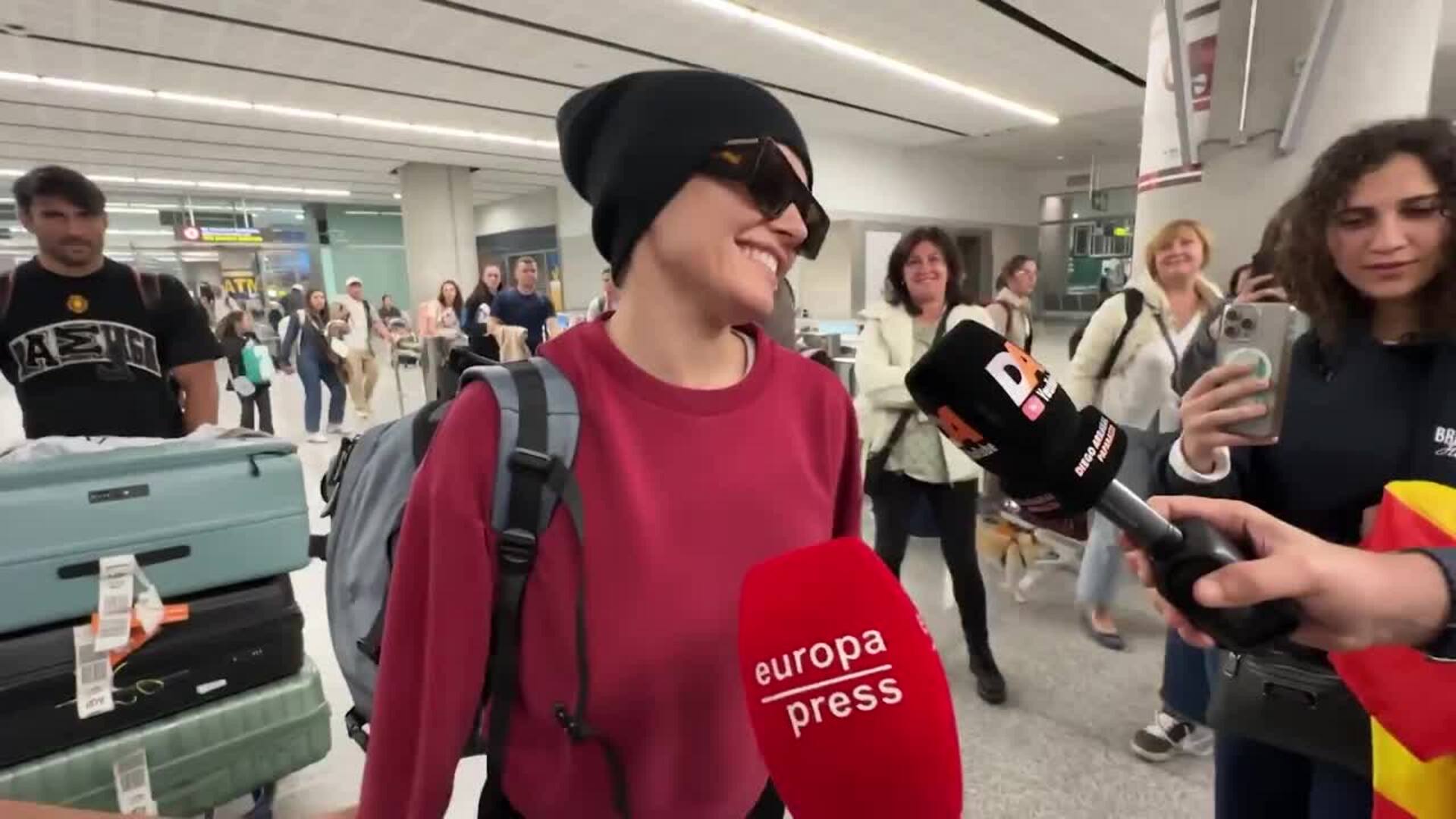 Melody regresa a España tras su batacazo en Eurovisión y aclara su 'espantá'