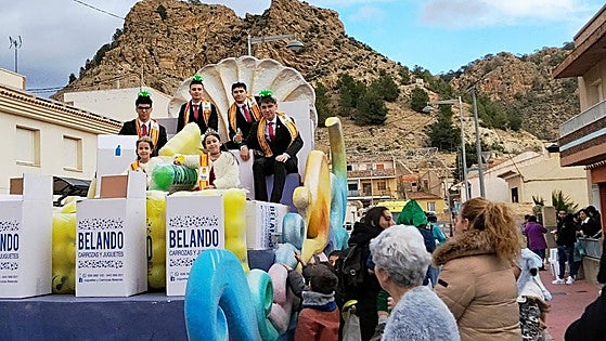 Gachasmigas y desfile de carrozas, el punto final en Ricote a las fiestas de San Sebastián