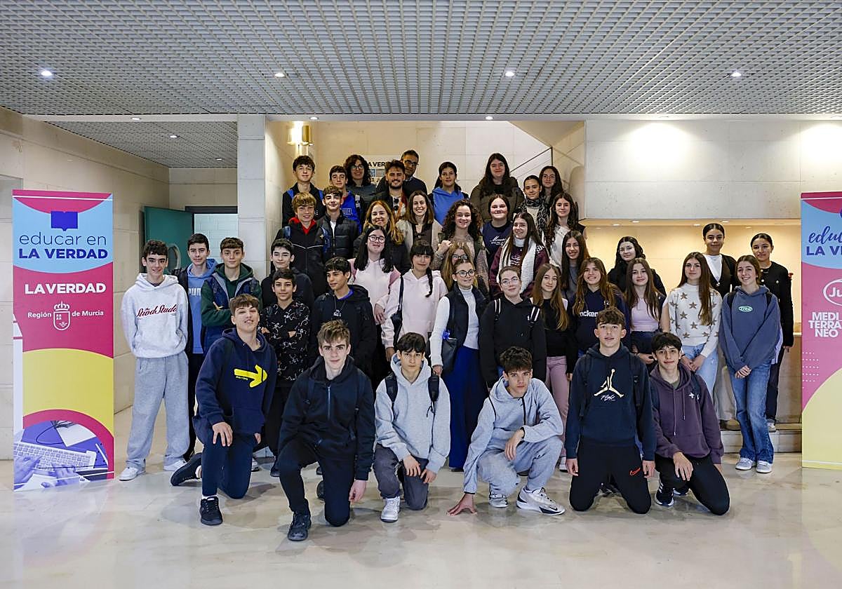 Visita del IES Ruiz de Alda de San Javier, en imágenes